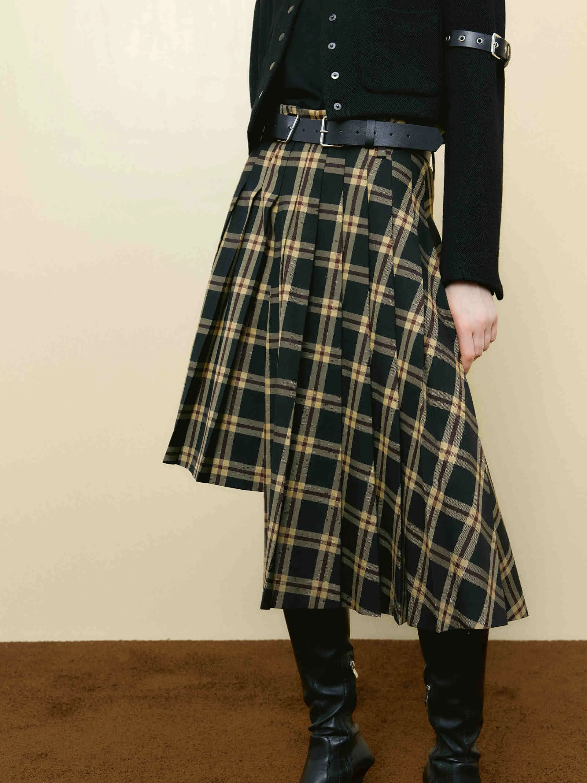 Asymmetric Plaid Skirt