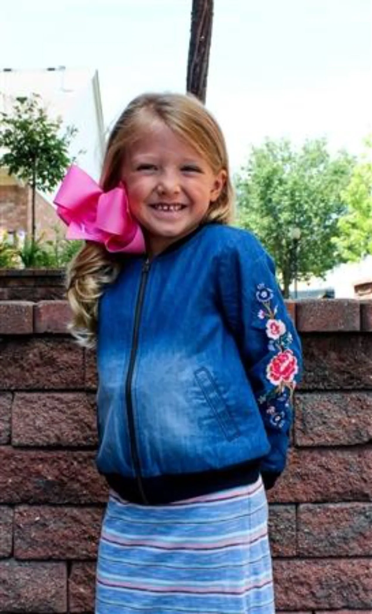 Blu & Blue Girls Embroidered Denim Flower Jacket