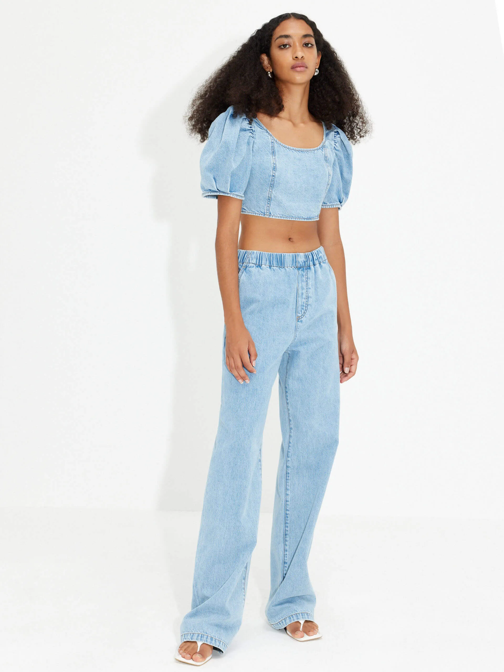 Elasticated Waist Straight Jeans