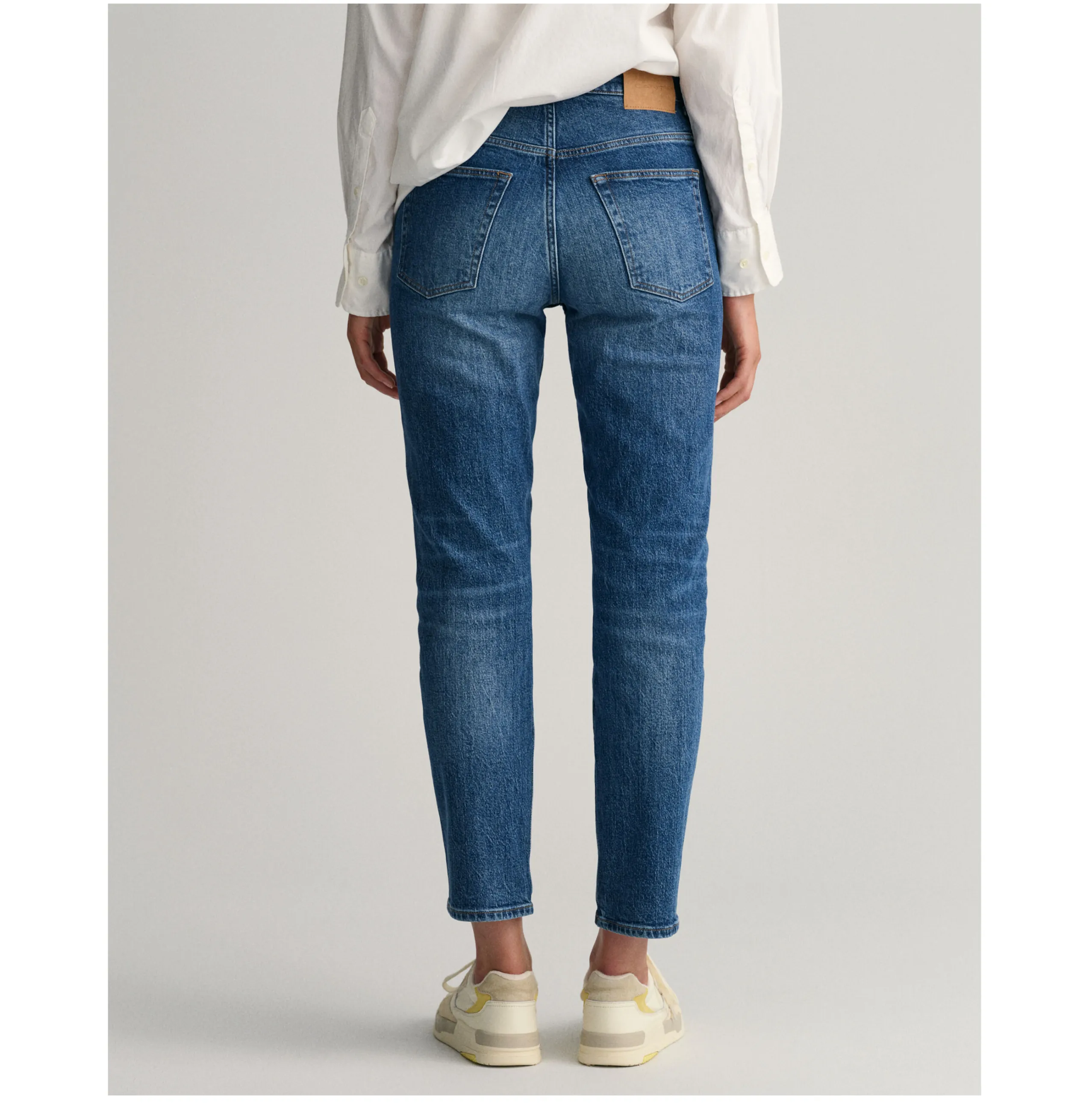 GANT High-Waisted Straight Cropped Jeans 0181