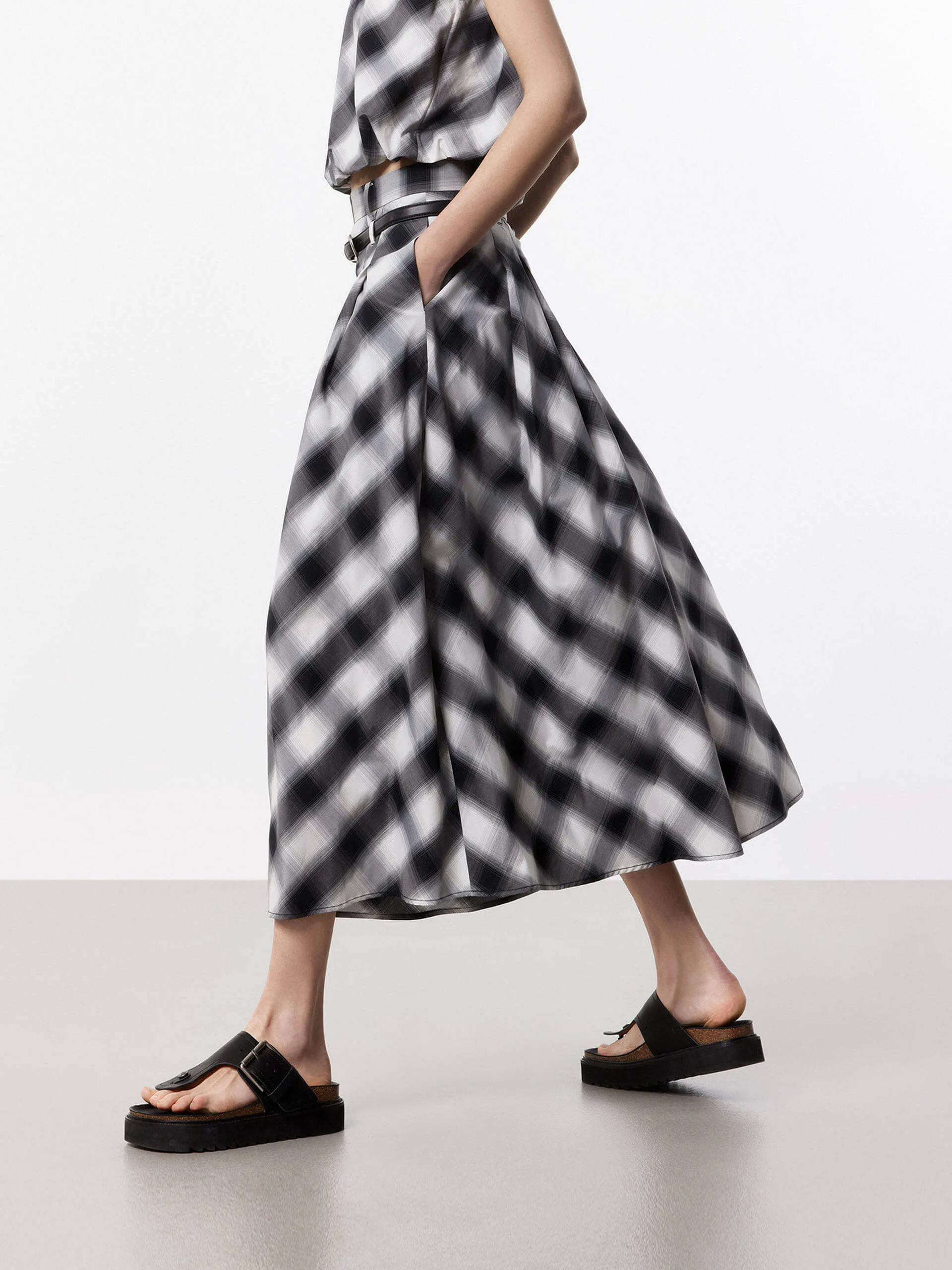 Include Belt Plaid Skirt