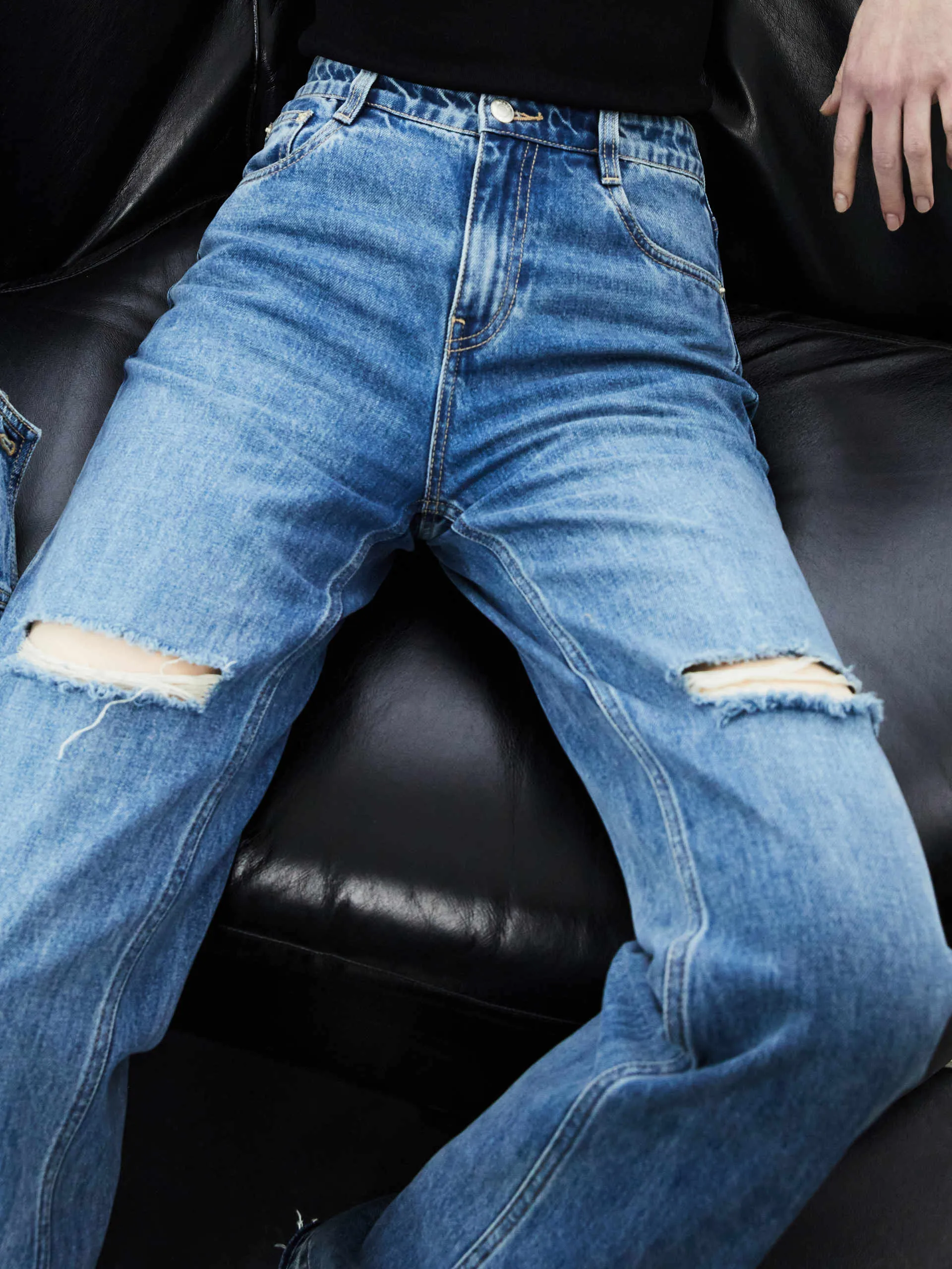 Straight Leg Destroyed Jeans