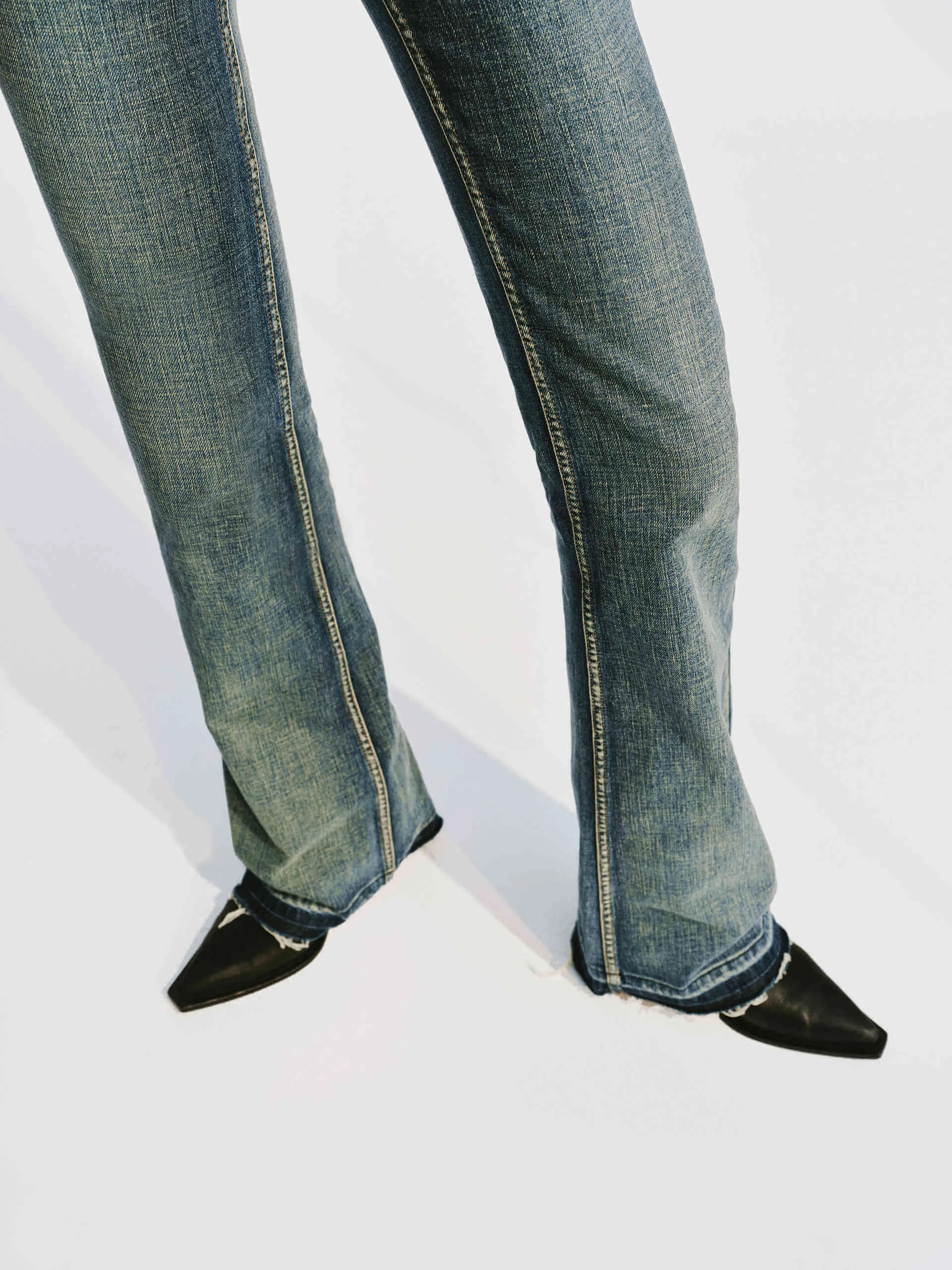 Straight Leg Vintage Jeans