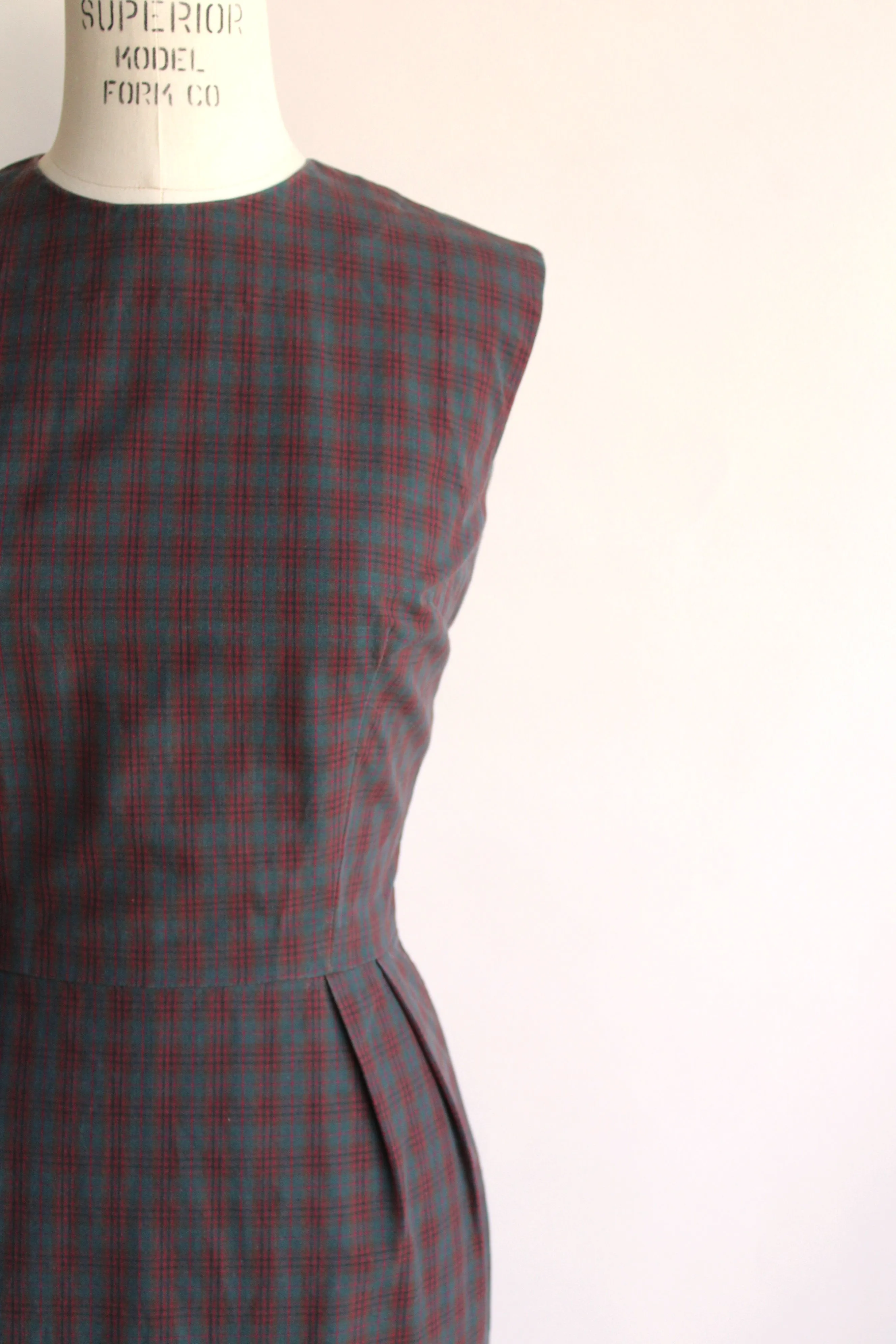 Vintage 1950s Wiggle Dress Plaid Tartan