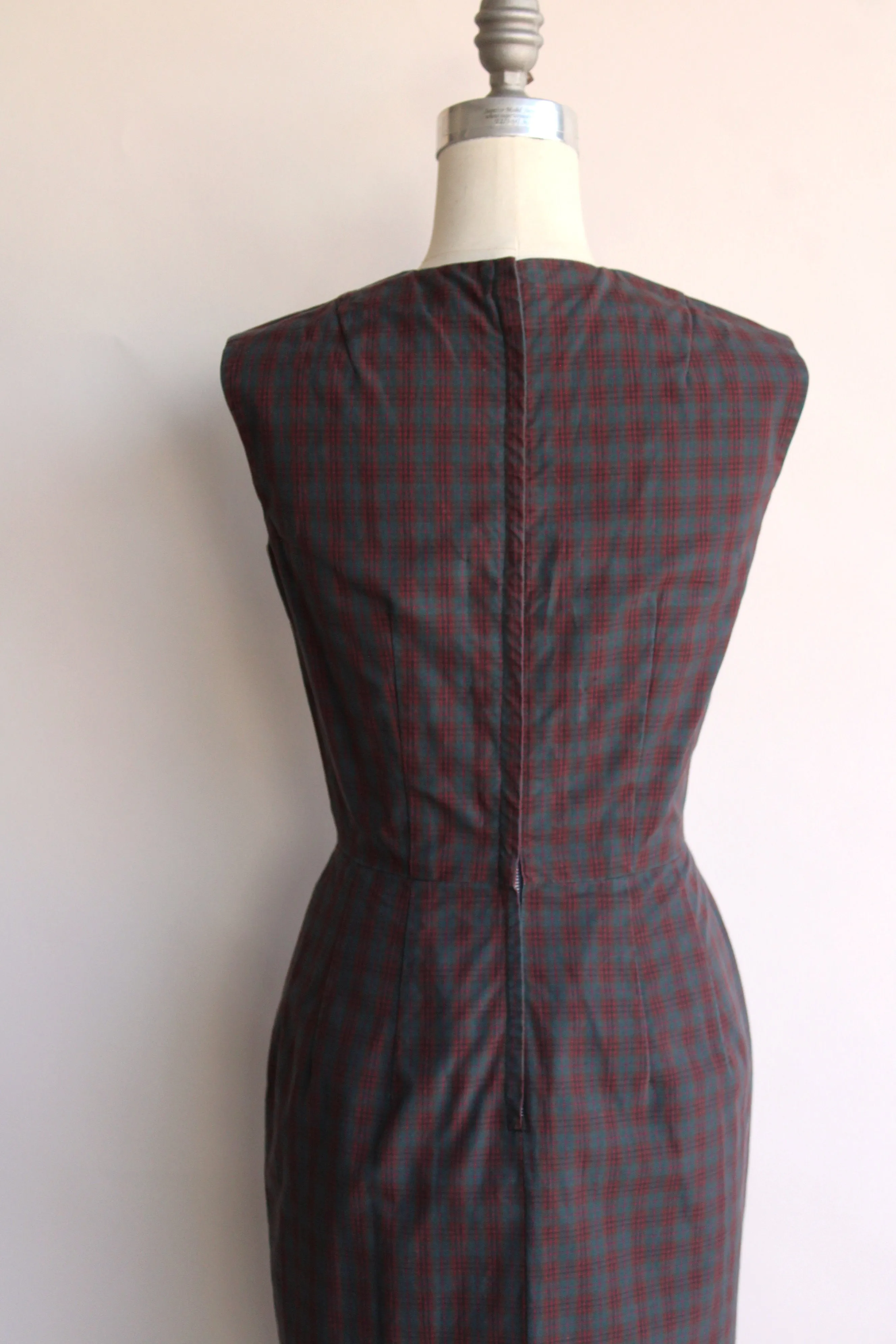 Vintage 1950s Wiggle Dress Plaid Tartan